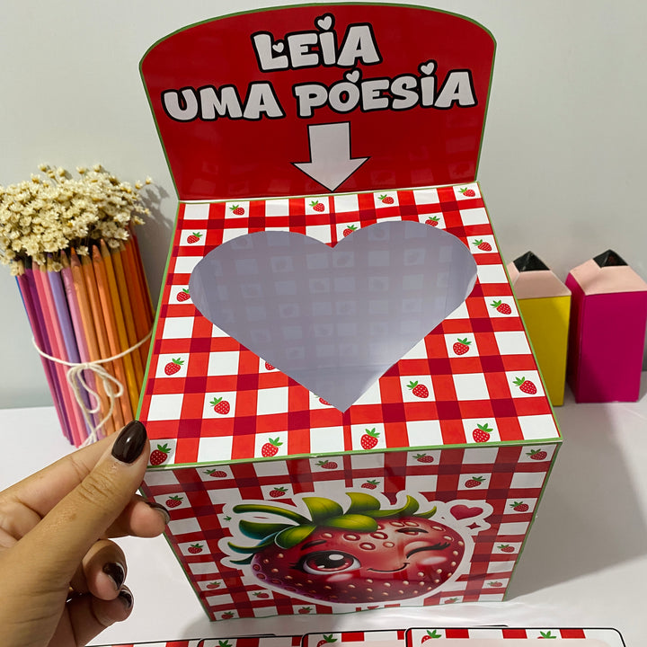 Caixa da poesia tema morango